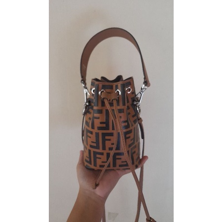 FENDI PL || FENDI PRELOVED || PRELOVED FENDI || FENDI SECOND || SECOND FENDI || TAS FENDI ORIGINAL |