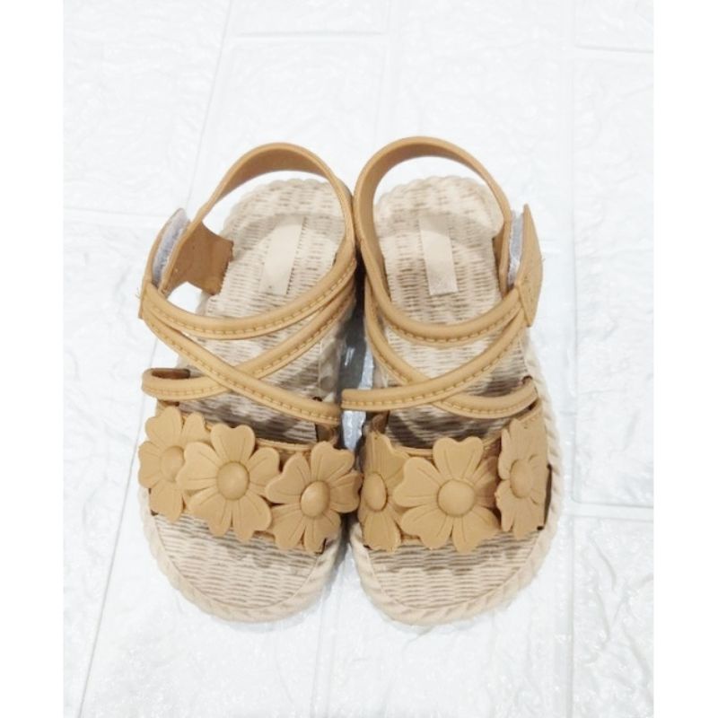 Medan Termurah KD038 Size 24-33 Sendal anak flower Sandal tali import