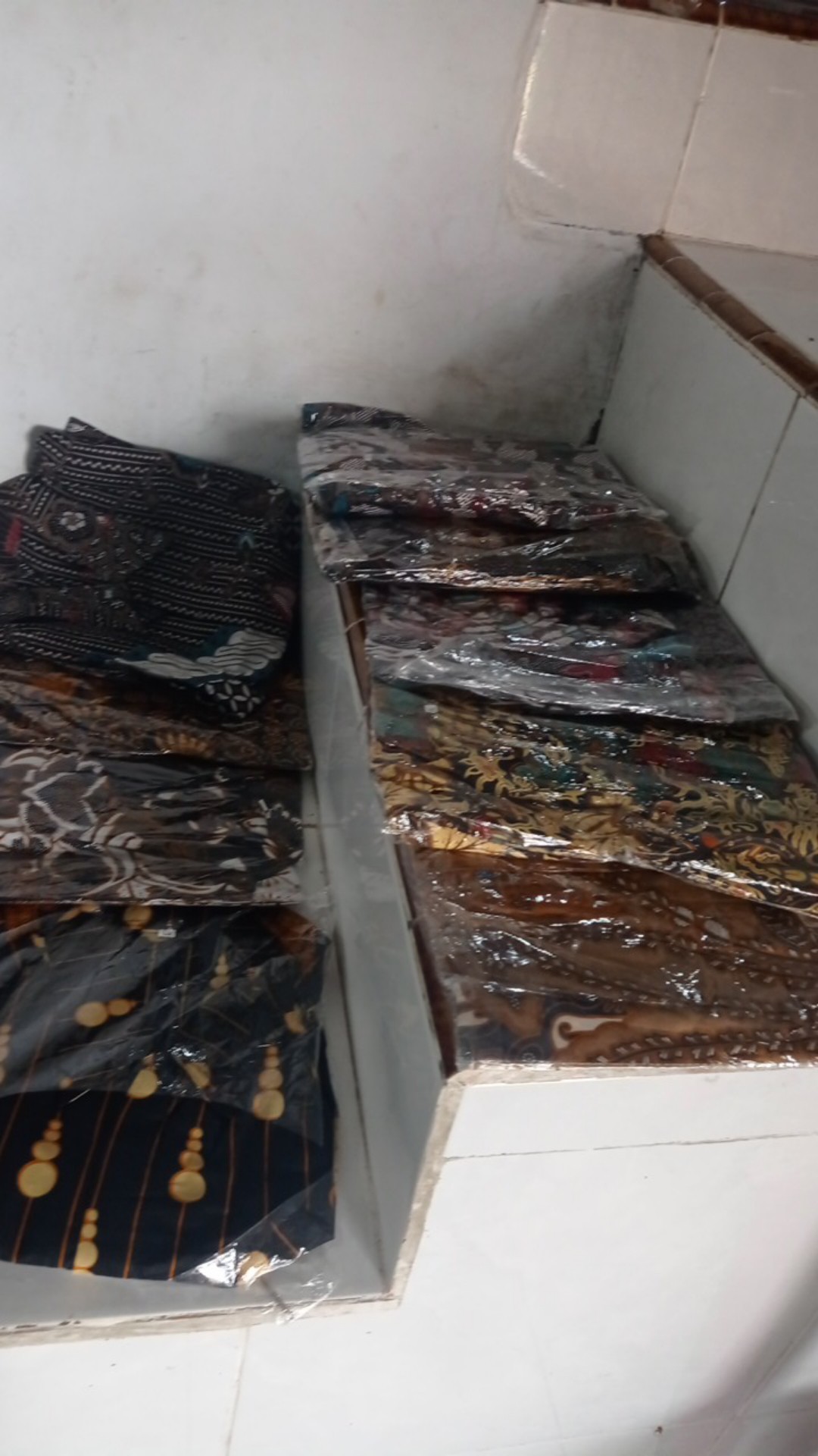 Kemeja Pria Big Size 4l-5l Atasan Baju Hem Batik Jumbo Lengan Pendek Ukuran Besar Dhl-slr