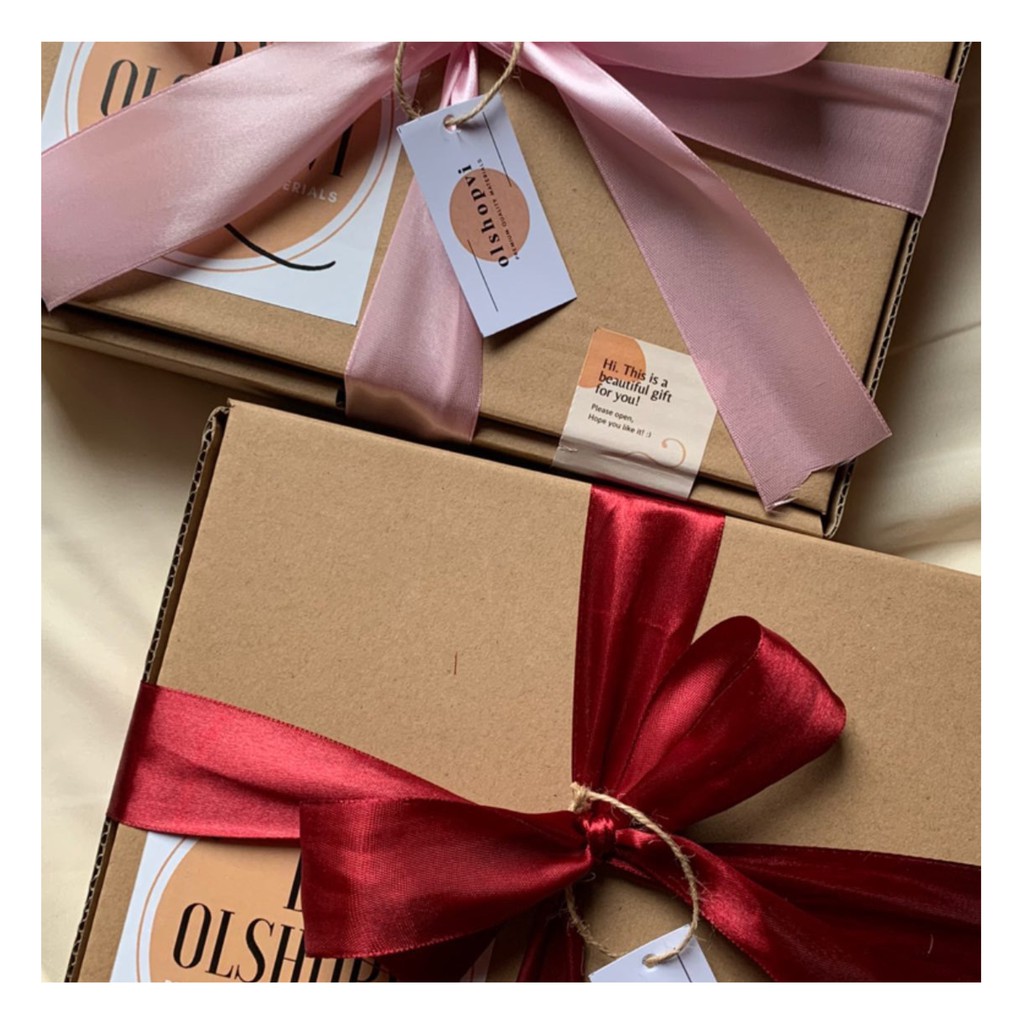 

Additional Package Hampers / Gift - HAMPERS MUKENA - GIFT BOX MUKENA