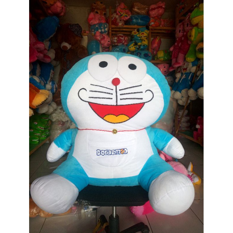 doraemon duduk super jumbo