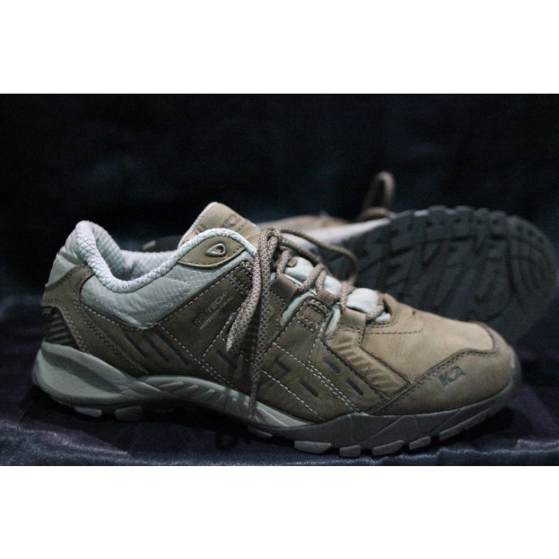 Sepatu Hiking K2 UK42 Sepatu Bekas Sepatu Second