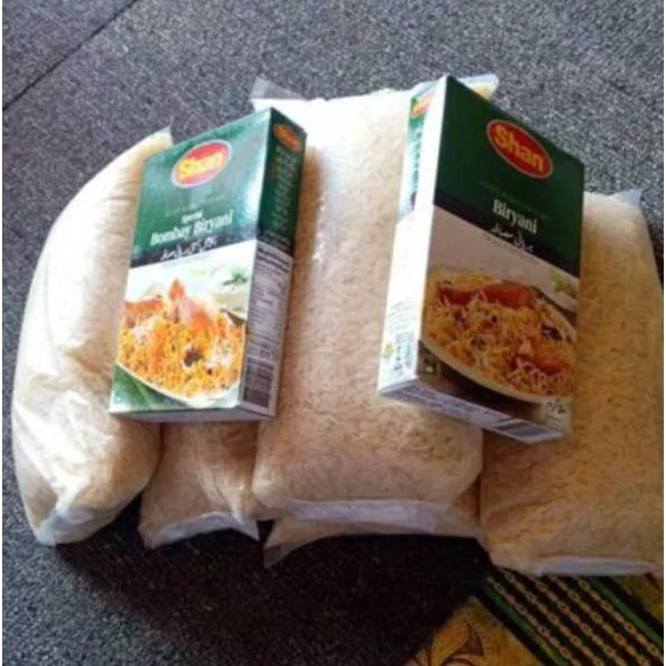 

REAL PICT! PROMO Promo ! Paket Beras basmati 1 kg+ 1 kotak bumbu shan biryani (khas nasi biryani)