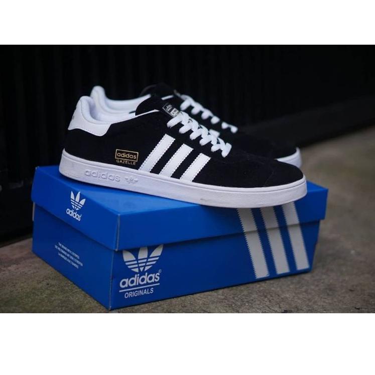 "PL. 346393" Sepatu Sekolah Sneakers Adidas Gazelle Hitam Putih SMP SMA Kuliah
