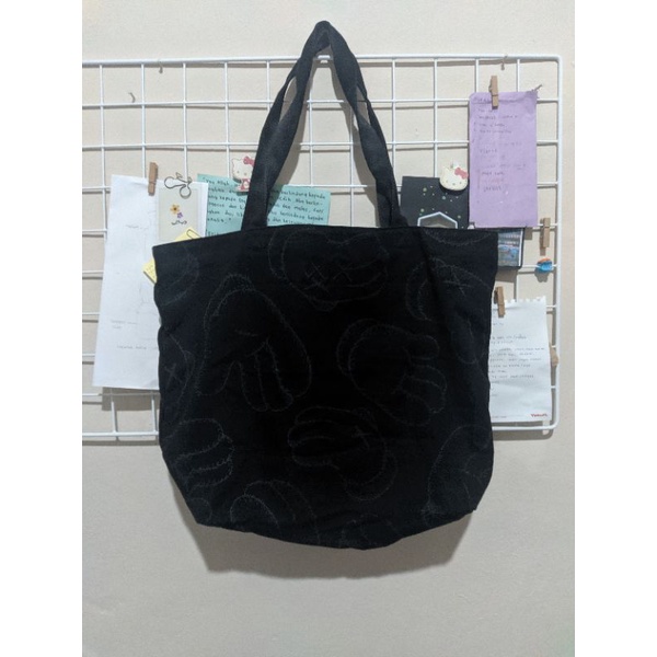 totebag uniqlo x kaws ut kaws 2019 second
