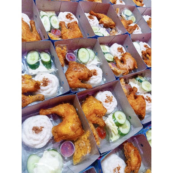 

Nasi Dus Ayam Kremes 1/4