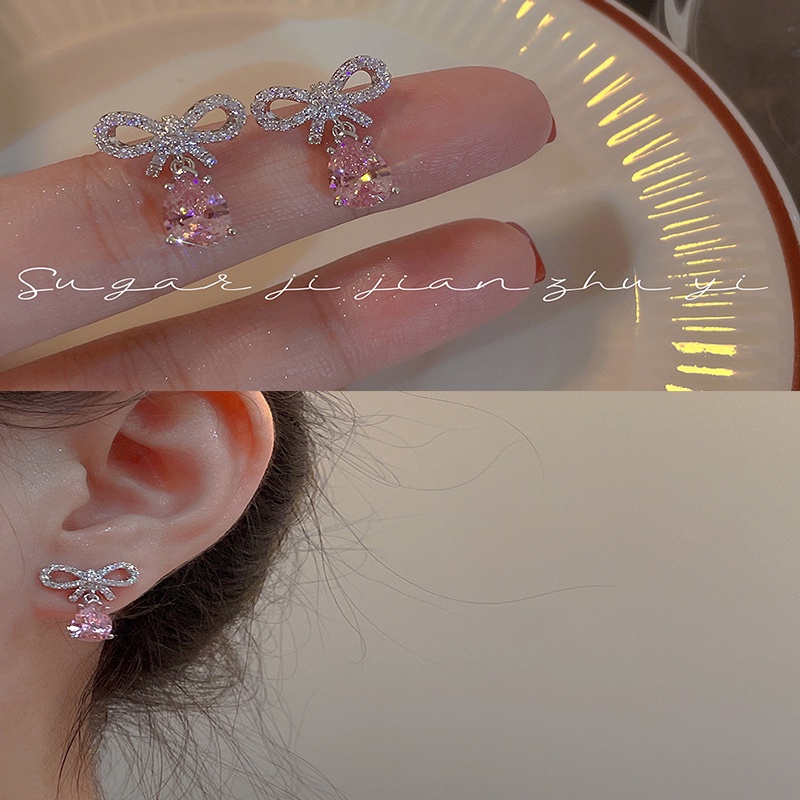 Anting Tusuk Desain Pita Hias Berlian Pink Gaya Simple Untuk Wanita