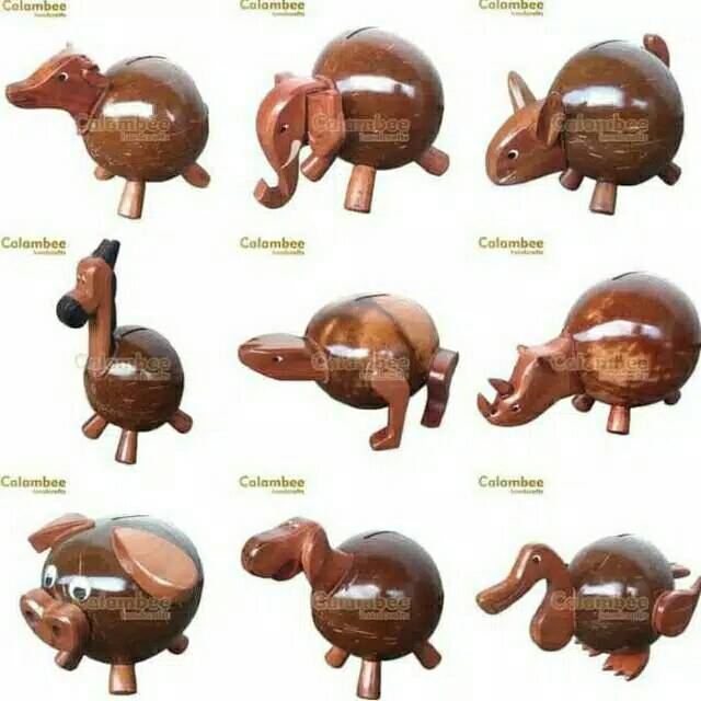 Celengan batok kelapa