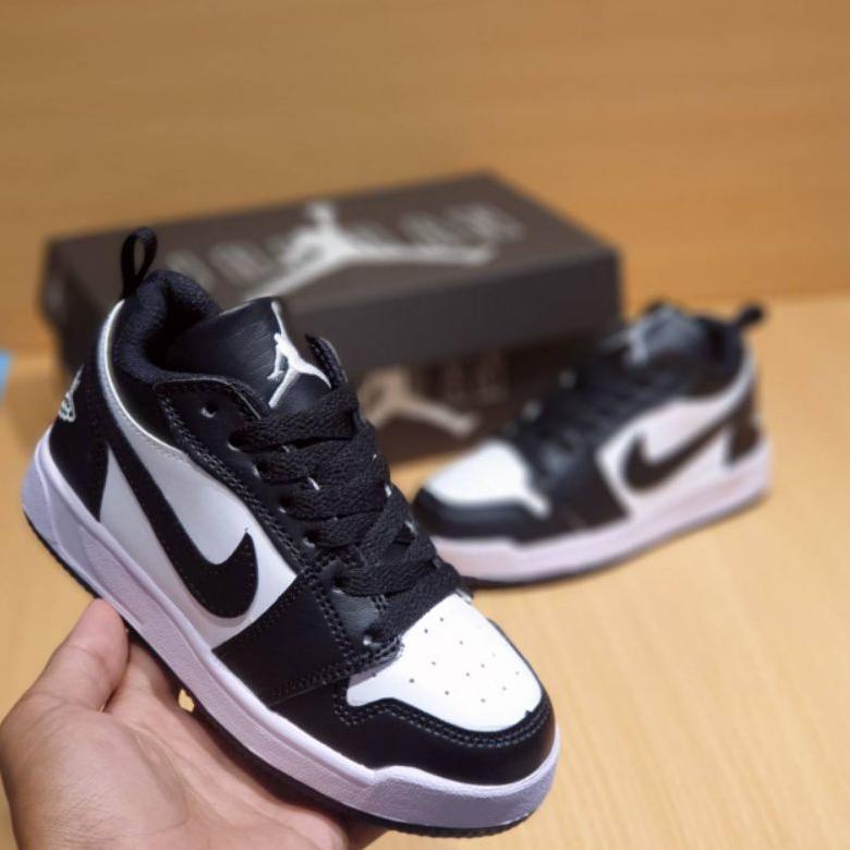{SDA.20Au22q} Sepatu anak nike jordan kids black white low sepatu anak basket laki laki sepatu nike 
