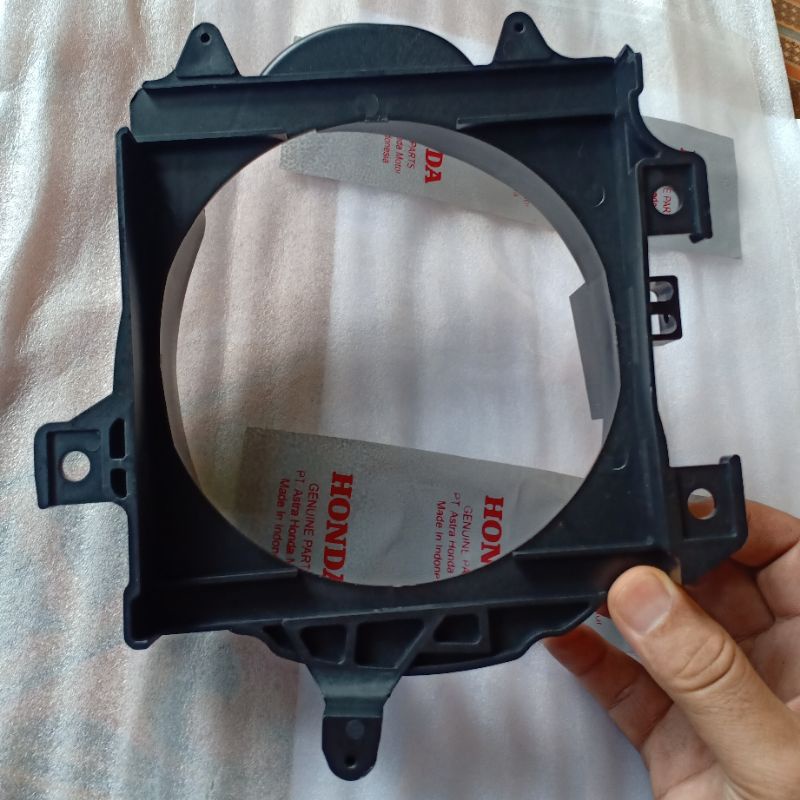 dudukan cover radiator vario 150 vario 125 bagian dalam