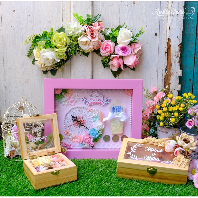 MAHAR PERNIKAHAN BINGKAI UANG SHABBY PINK