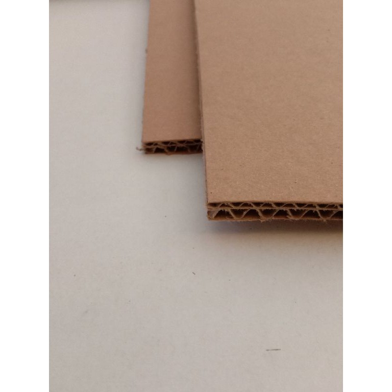 

kardus lembaran 40x24,5cm double