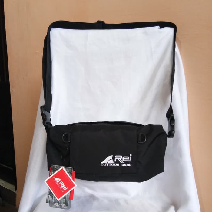 Tas selempang pria sling bag travel pouch - REI Fastune hitam original - Hitam