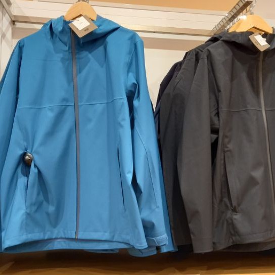 UNIQLO ORI BLOCKTECH REVISIBLE Jaket WATER PROOF WATER RESISTANT ANTI BASAH SINAR UV PARASUT PARKA