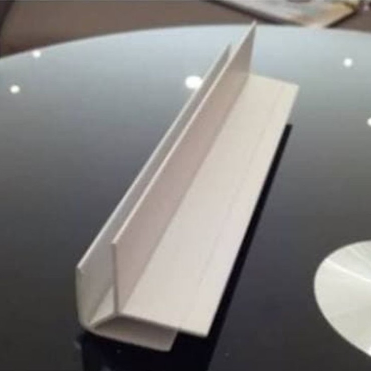 plavon pvc list siku L putih