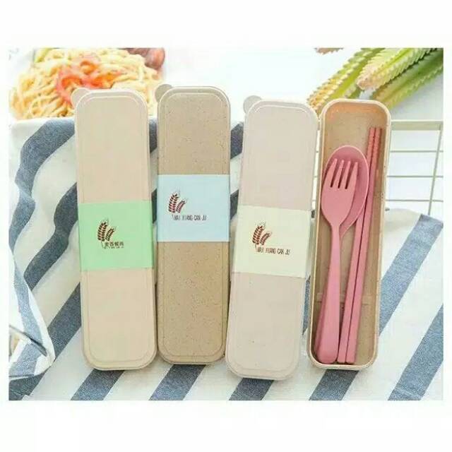 Set Sendok Garpu Sumpit Portable Set Travel bahan Jerami Gandum