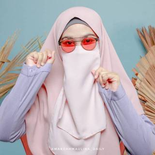 Ashilla Khimar Twotone Tanpa Cadar Pale Grey Black By Wardah Maulina Daily Shopee Indonesia