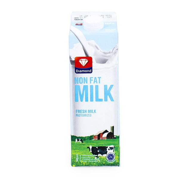 

SUSU DIAMOND FRESH MILK NON FAT 946 ml