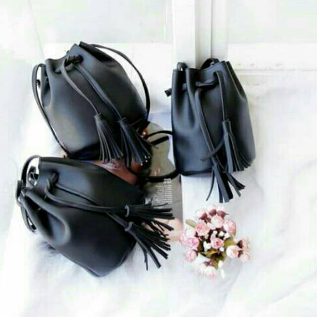 Tas Serut Wanita / Miniso Serut Slempang/ Grosir Murah Surabaya Fashion