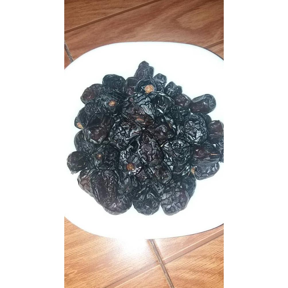 

Kurma Ajwa kurma ajwa premium asli madina 500gram