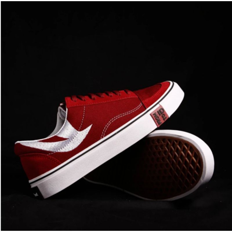 Sepatu Pria Wanita REDKNOT VOLKER MERAH 39-43 Modis Original