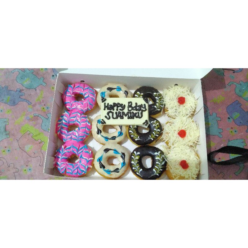 donat custom, donut tulisan, donat ultah