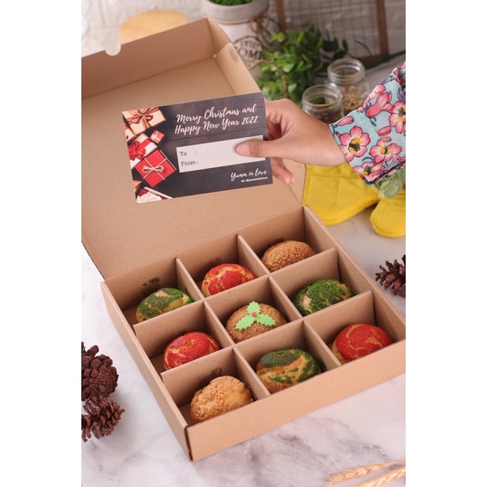 

Hampers Natal / Christmas Hampers / Choux Hampers / Cream Puff Hampers Jakarta