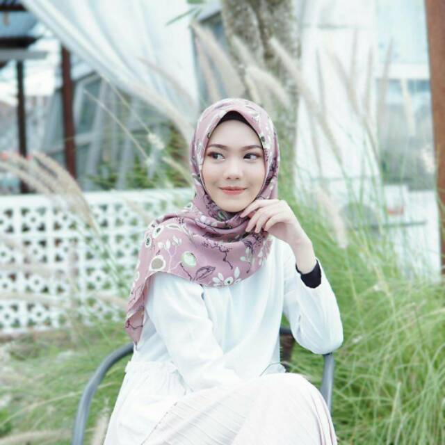 HIJAB SEGIEMPAT MOTIF | HIJAB CHIFFON VINNEY MOTIF