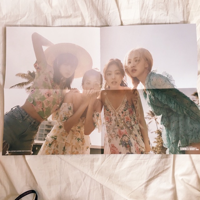 BLACKPINK SUMMER DIARY HAWAII UNSEALED SHARING FOLDED POSTER  100% OFFICIAL JENNIE ROSE LISA JISOO
