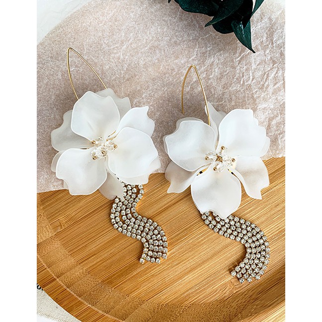 LRC Anting Tusuk Fashion Gold Alloy Diamond Resin Flower Tassel Earrings F91334