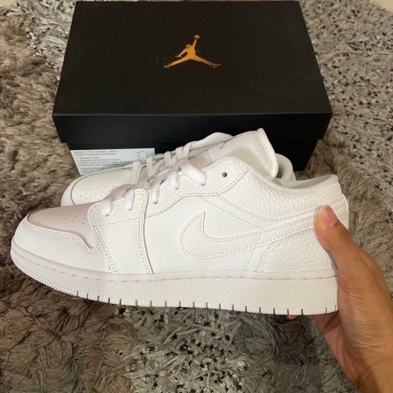 Air Jordan 1 Low Triple White SECOND