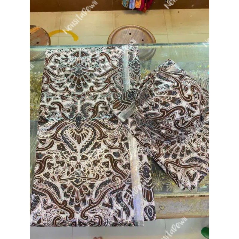 Jarik + Blangkon Pengantin / Motif Pisang Bali