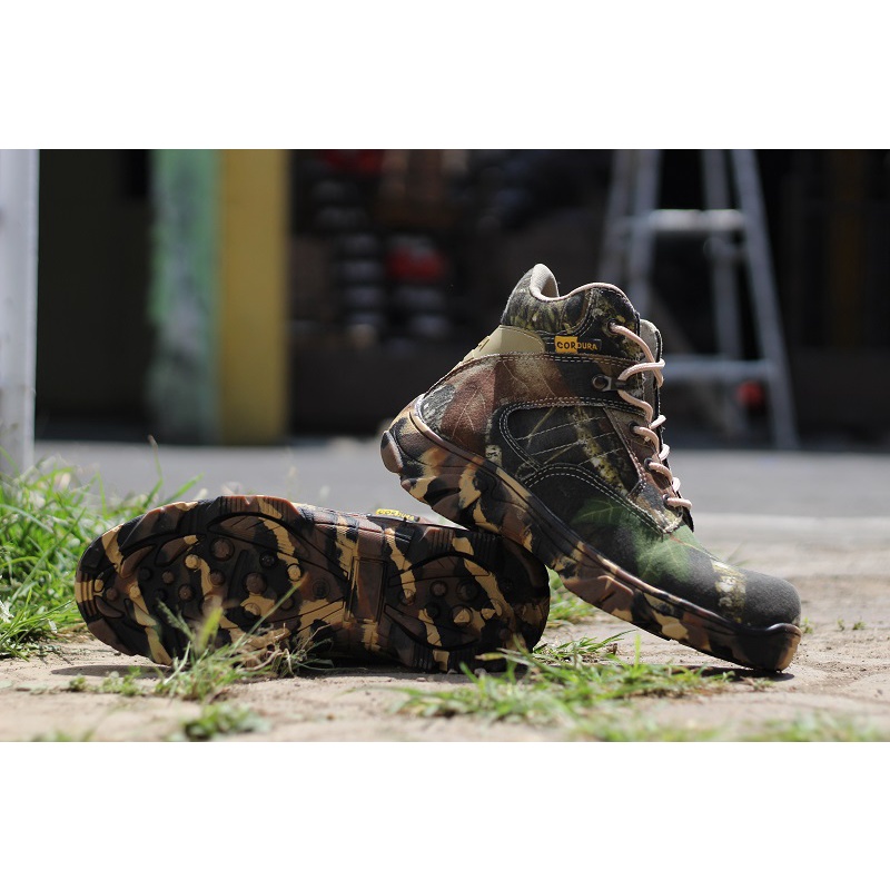 TURUN HARGA - Sepatu Boots Safety Tactical Pria DLT Army Camo Loreng Sepatu Pria Septi Ujung Besi Sepatu Gunung Outdoor