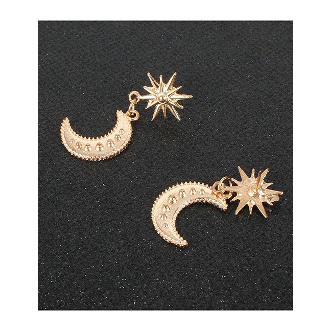 LRC Anting Tusuk Fashion Gold Color Alloy Moon Star Earrings K77481