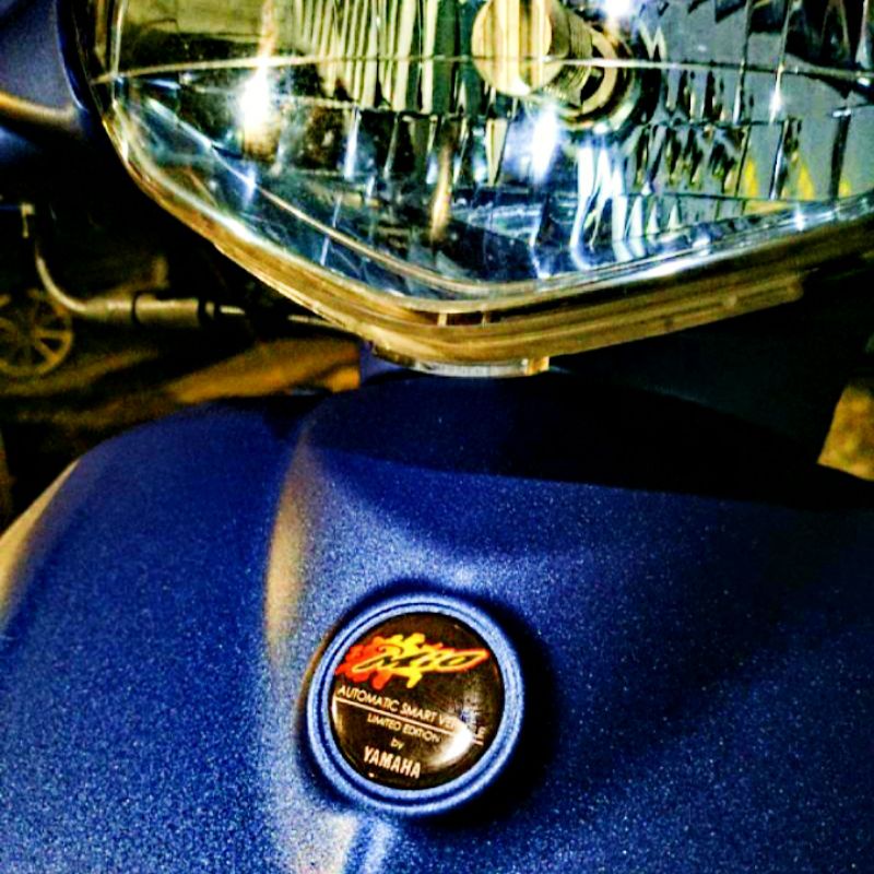 Emblem Cover Tameng Depan Yamaha Mio Amore Sporty Smile Limited Edition