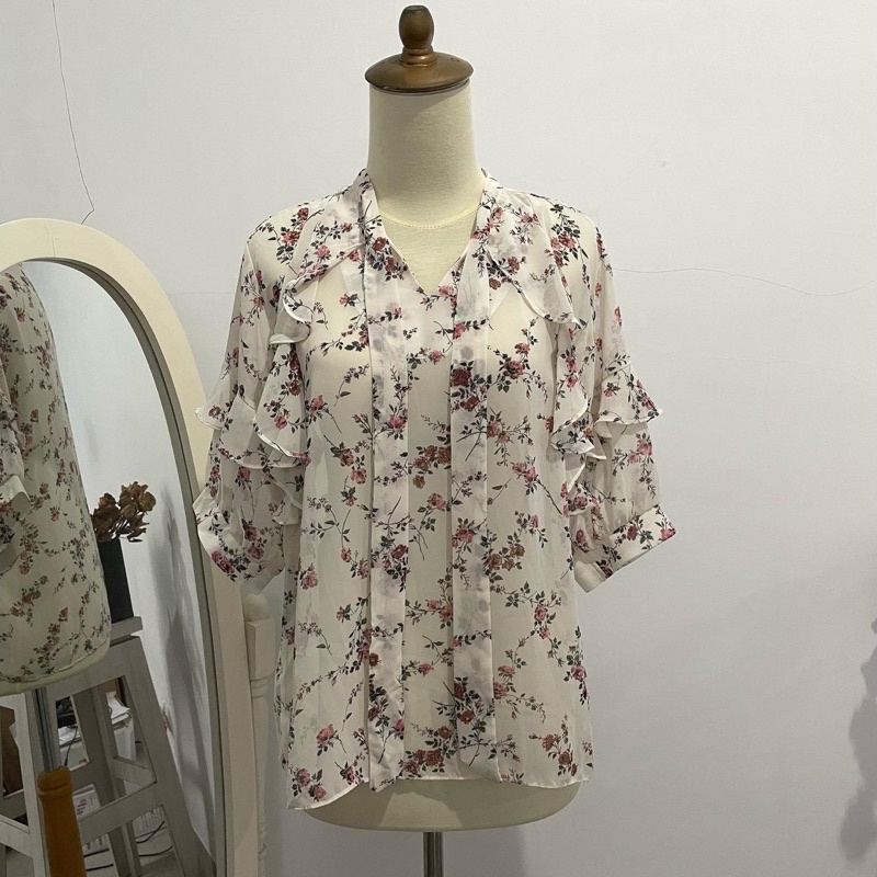 chiffon floral blouse