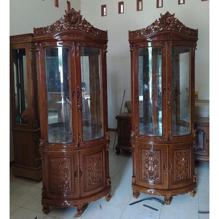 lemari sudut ukir pintu 2 kayu jati/lemari pojok kayu jati