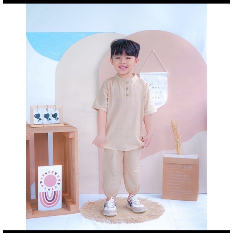 set Koko adam lucuna warna cream