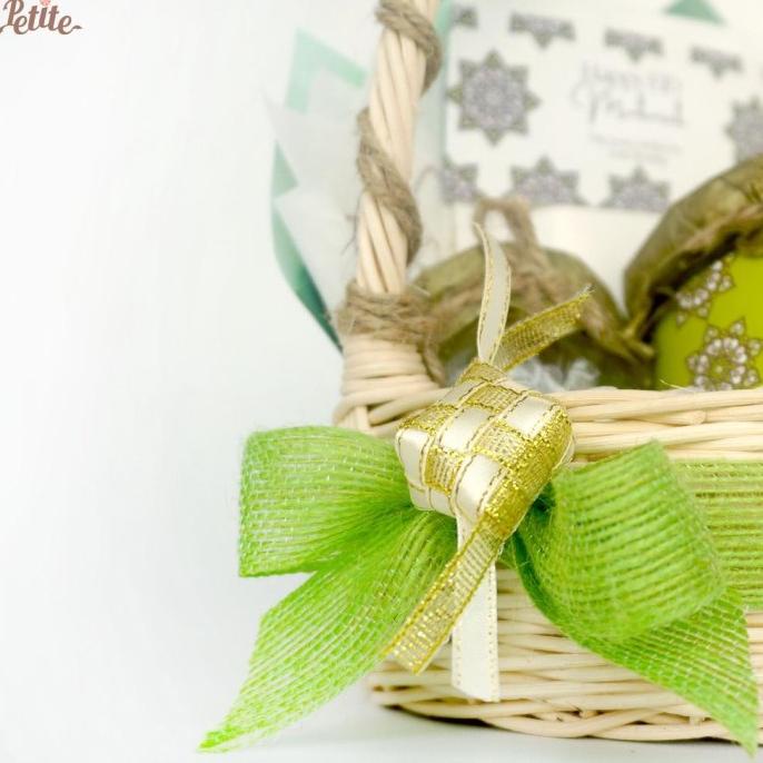

Acong.Is1994 Parsel Lebaran / Kue Lebaran / Kue Kering / Kacang Mede / Hampers