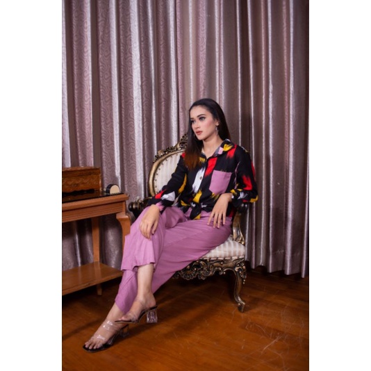 Oneset Nola/Setelan Nola