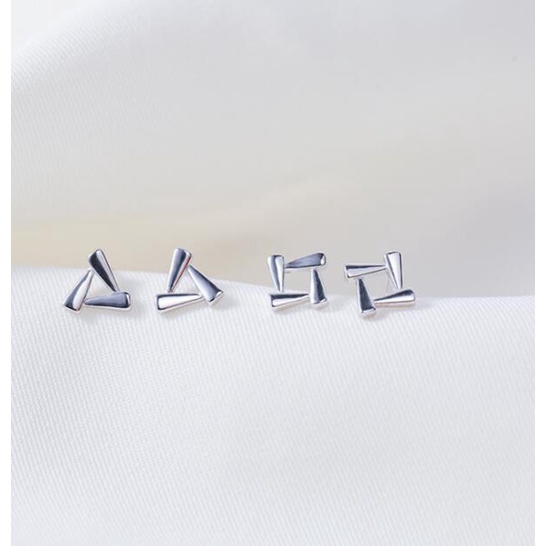 1 Pasang Anting Stud S925 Silver Bentuk Persegi Geometris Anti Alergi Gaya Korea Untuk Wanita