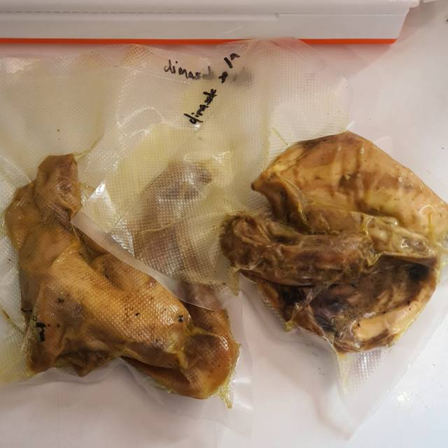 

Ayam Ungkep Frozen Segar (Potongan)
