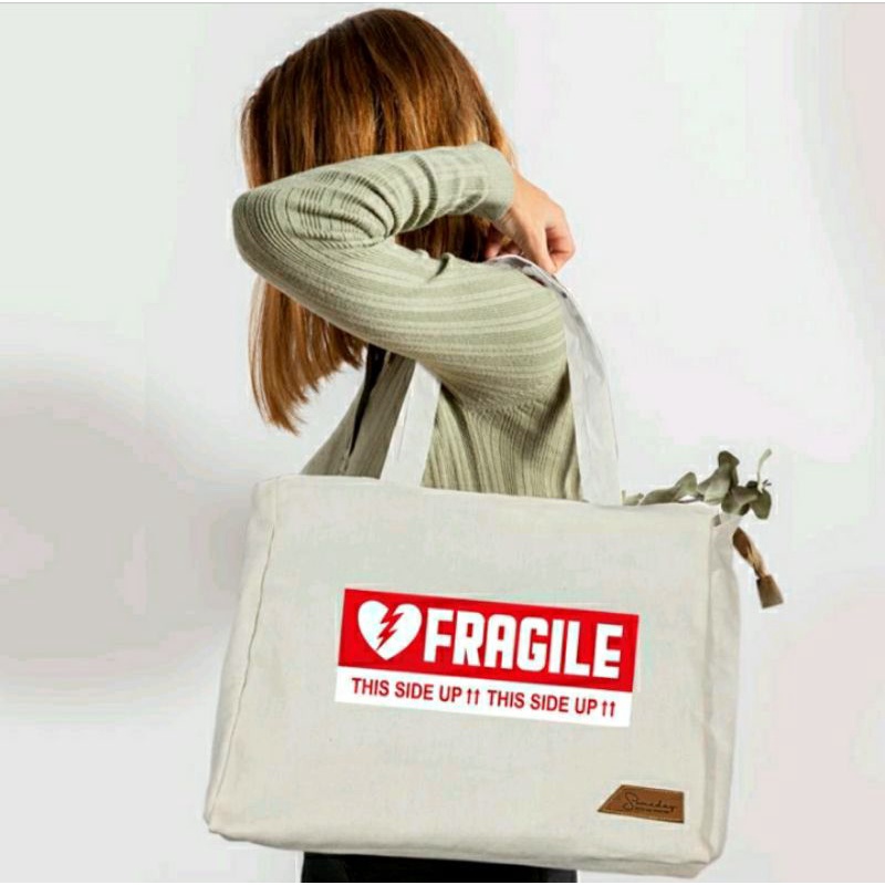 tas tote bag kanvas tebal retsleting wanita kekinian murah someday sporty loading dan fragile