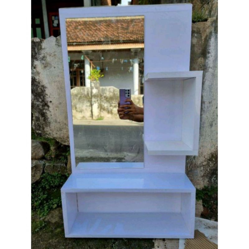 Rak Kosmetik Gantung-Rak Kosmetik Kayu Kokoh dan Kuat