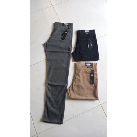 CELANA CHINO PRIA MODEL SLIMFIT SIZE 27-38