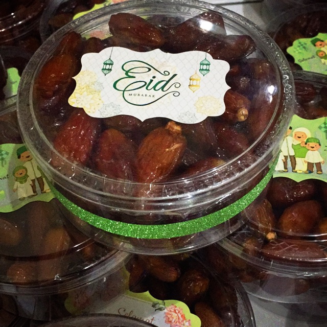 

Kurma tunisia/ palm fruit muraaaahhh ,enak , packing cantik , berkualitas