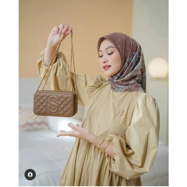 preloved buttonscarves yura bag