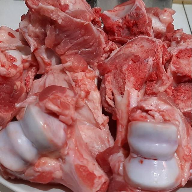 

Tulangan Babi segar