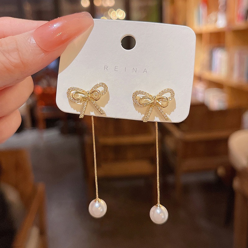 Anting Stud Panjang Desain Pita Bahan 925 silver needle Untuk Wanita