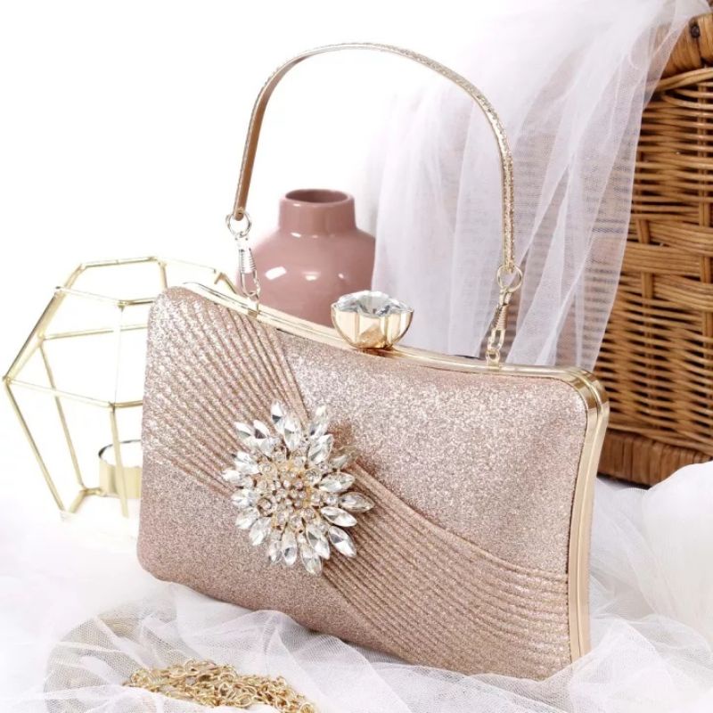 TAS PESTA KONDANGAN WANITA DOMPET CLUTCH HANDBAG HAND BAG SHOULDER TENTENG JINJING TALI RANTAI WANITA CEWEK CEWE PEREMPUAN FASHION BATAM BRANDED MURAH PREMIUM TERBARU KEKINIAN MEWAH ELEGAN 2024 MAC 67 BERKUALITAS BAGUS CANTIK KEREN IMPORT KEKINIAN 2024